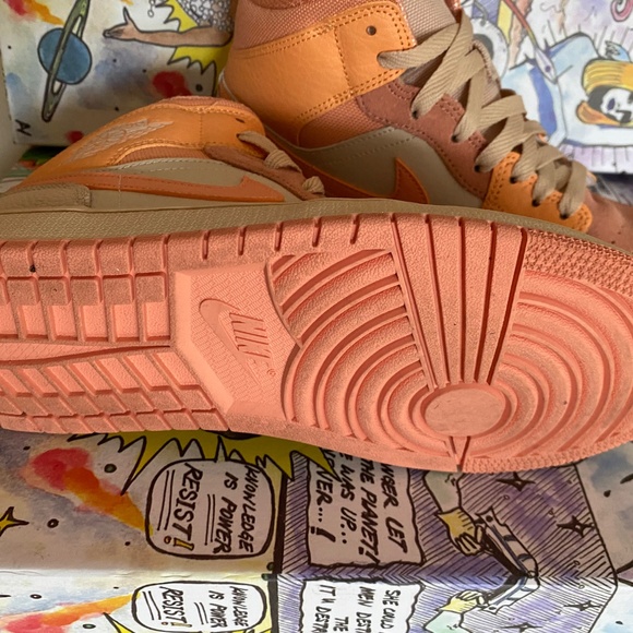 Nike high top Jordan’s leather suede pink peach size 9 - Picture 2 of 7